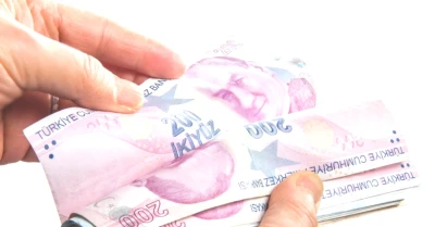 Emekli Maaşları Ne Zaman Yatıyor? 2026 SSK ve Bağkur Zam Takvimi Açıklandı!